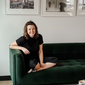 Meet your Posher, Claire